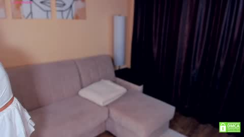 Snapshot of gwenbudlong chatting on 01-07-25, 04:39 Sofia online show from 01-07-25, 04:39
