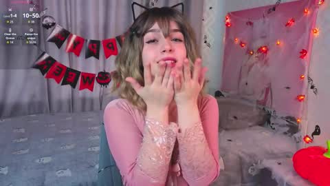 Lisa online show from 10-28-25, 02:59