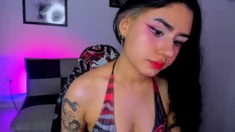 gwenhazel online show from 09-10-25, 11:32