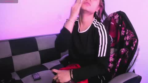 gwenhazel online show from 10-09-25, 12:03