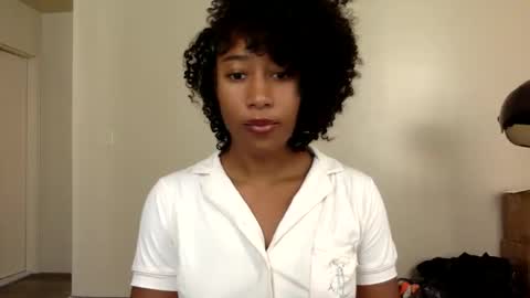 Snapshot of gyalxoxo chatting on 09-11-25, 03:23 gyalxoxo online show from 09-11-25, 03:23