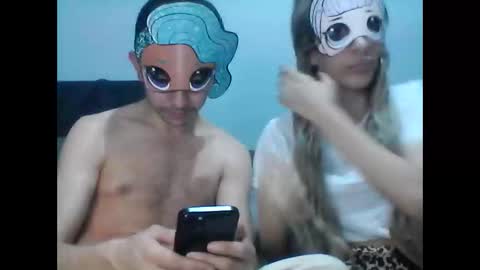 h0tcouple00 online show from 11-10-25, 07:46