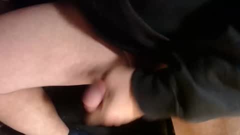 Snapshot of h2omygod chatting on 11-24-25, 01:11 H2omygod online show from 11-24-25, 01:11