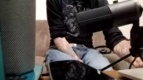 Snapshot of h333th3nz chatting on 04-02-26, 12:08 h333th3nz online show from 04-02-26, 12:08