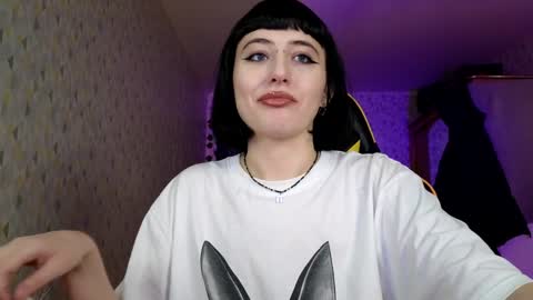 Snapshot of h3l9a_pataki chatting on 02-07-25, 12:06 Helga online show from 02-07-25, 12:06