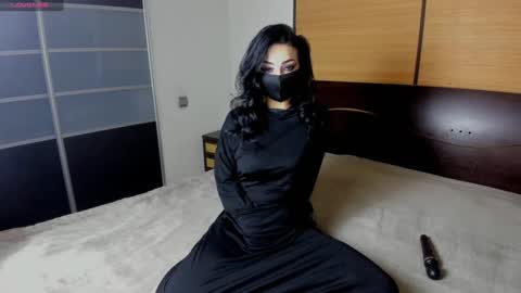 Linda online show from 12-25-24, 02:25