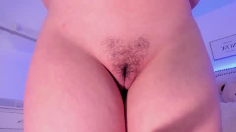 Snapshot of hade_se chatting on 12-19-24, 03:52 Eva online show from 12-19-24, 03:52
