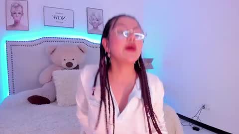 Snapshot of hade_se chatting on 01-07-25, 05:33 Eva online show from 01-07-25, 05:33
