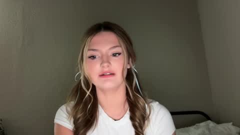 Snapshot of hadleyreed chatting on 06-03-26, 02:14 Follow my FREE OnlyFans for a Sexy Surprise online show from 06-03-26, 02:14