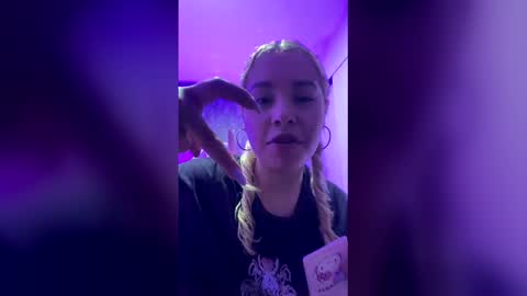 Haely online show from 02-08-26, 08:34