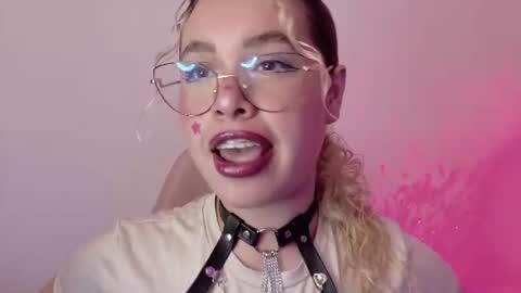 Haely online show from 07-01-26, 01:18