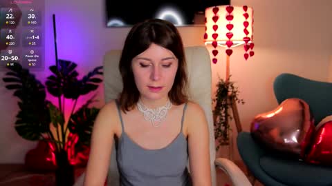 Snapshot of hailey__green chatting on 02-13-25, 08:03 Hailey Green online show from 02-13-25, 08:03