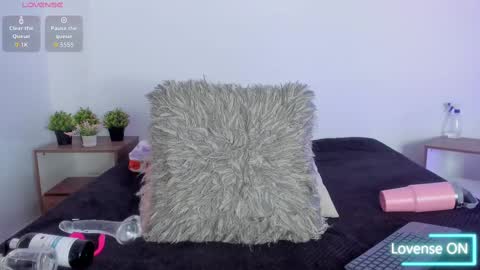 hailey_hadid online show from 09-22-25, 07:16