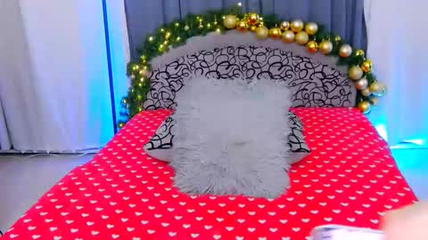 Snapshot of hailey_pirs chatting on 02-21-26, 07:53 hailey_pirs online show from 02-21-26, 07:53