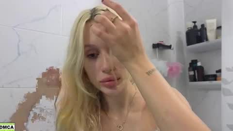 hailey_would online show from 10-21-25, 10:10