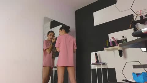 haileycat_ online show from 01-17-25, 11:29