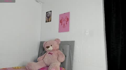Hailey online show from 07-16-26, 01:00