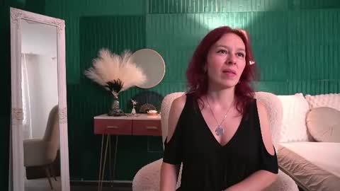 Hailey online show from 07-09-26, 03:10