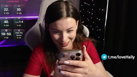 Snapshot of haily_heavenly chatting on 05-21-26, 12:01 HailyHeavenly online show from 05-21-26, 12:01