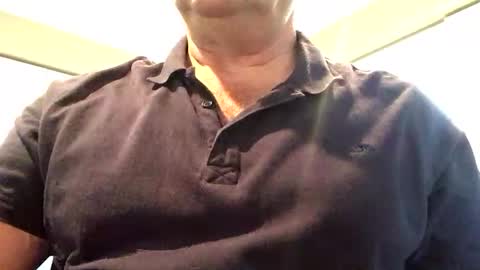 Snapshot of hairbear5 chatting on 01-06-26, 02:21 Bruce online show from 01-06-26, 02:21