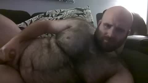 Snapshot of hairiestbear chatting on 10-06-25, 05:27 Hairiest Bear online show from 10-06-25, 05:27
