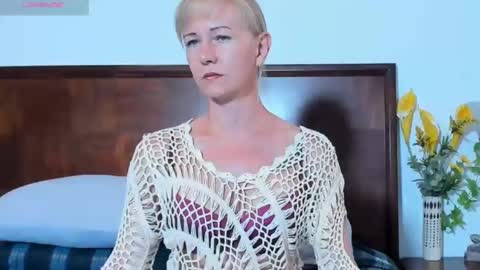 Snapshot of hairy_mommy chatting on 03-12-25, 01:51 Christine - online show from 03-12-25, 01:51