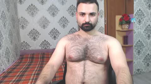 Snapshot of hairy_tyler666 chatting on 12-21-24, 06:02 Hairy Tyler online show from 12-21-24, 06:02