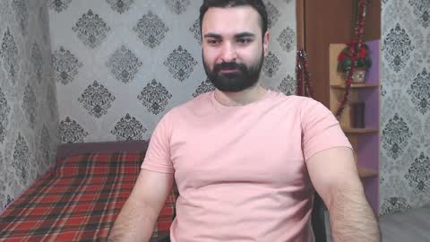 Snapshot of hairy_tyler666 chatting on 01-12-25, 01:00 Hairy Tyler online show from 01-12-25, 01:00