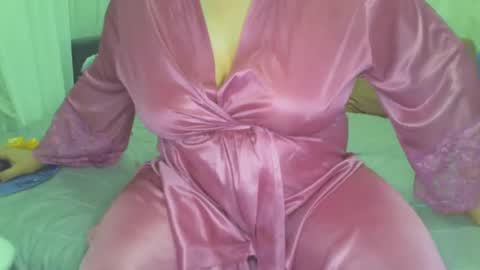 Snapshot of hairy_vi chatting on 02-17-25, 07:21 hairy vicky online show from 02-17-25, 07:21
