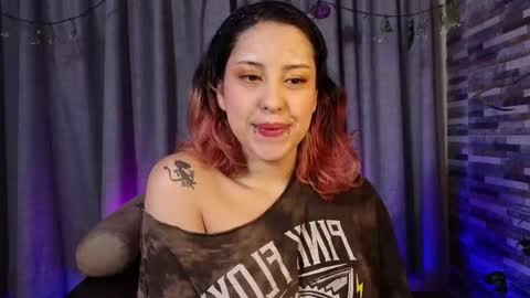 Snapshot of hairyandsexysalma chatting on 10-15-25, 07:52 SALMA  online show from 10-15-25, 07:52