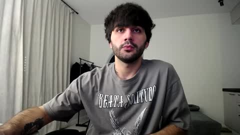 Snapshot of hairycuss chatting on 02-08-25, 05:39 Adam online show from 02-08-25, 05:39