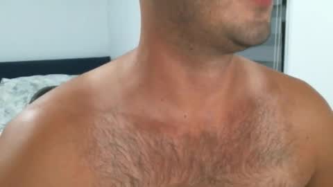 Snapshot of hairyeurostud chatting on 09-11-25, 12:00 Andy online show from 09-11-25, 12:00