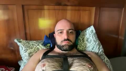 Hairy Guy online show from 05-09-26, 04:34