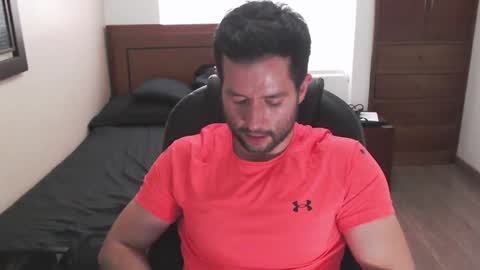 Snapshot of hairyncuteass chatting on 02-05-25, 07:31 hairyncuteass online show from 02-05-25, 07:31