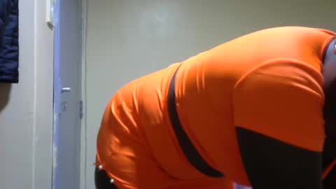 Snapshot of hairypussybigassy001 chatting on 01-24-25, 12:31 hairypussybigassy001 online show from 01-24-25, 12:31