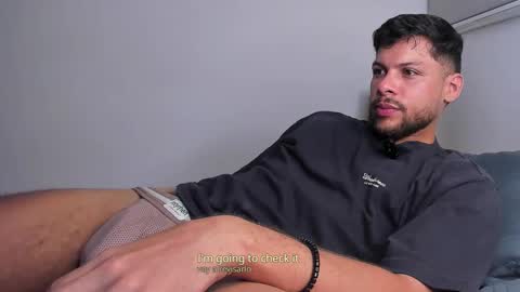 Independent       model  online show from 05-15-26, 10:50