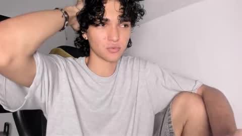 Snapshot of halan_jr chatting on 10-01-25, 08:37 halan online show from 10-01-25, 08:37