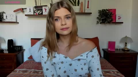 Snapshot of haleyreedme chatting on 09-30-25, 07:35 Haley online show from 09-30-25, 07:35