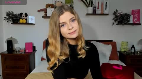 Snapshot of haleyreedme chatting on 11-13-25, 08:02 Haley online show from 11-13-25, 08:02