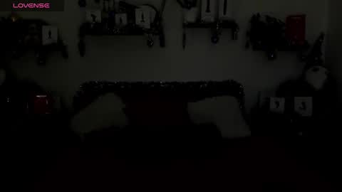 Snapshot of haleyreedme chatting on 12-22-25, 08:00 Haley online show from 12-22-25, 08:00