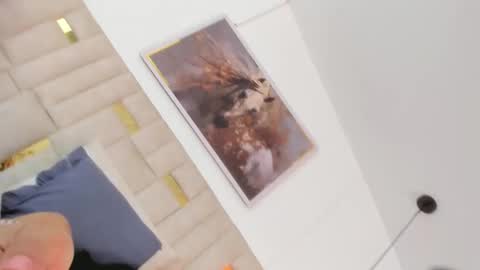 Halie  online show from 11-20-25, 01:39