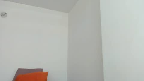 halle_1 online show from 07-21-26, 10:12