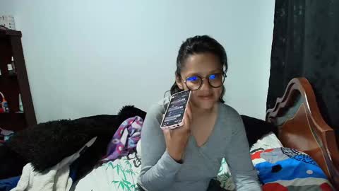 Snapshot of hallegreene20 chatting on 09-20-25, 02:56 Halle 3 online show from 09-20-25, 02:56