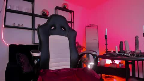halley_ravenn online show from 03-31-26, 08:31