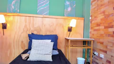 Halley Lorens online show from 04-07-26, 05:13