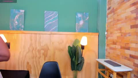 Halley Lorens online show from 04-16-26, 07:03