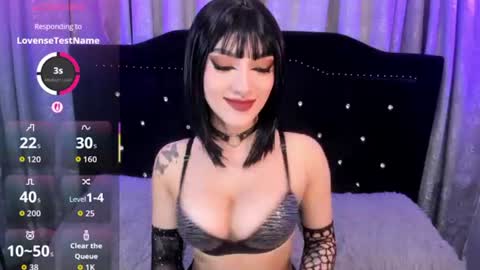 Halls Red online show from 06-10-26, 11:03