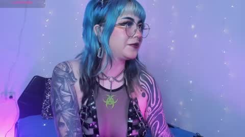 Snapshot of hallucigenia_sparza chatting on 12-03-24, 12:49 Hallu online show from 12-03-24, 12:49