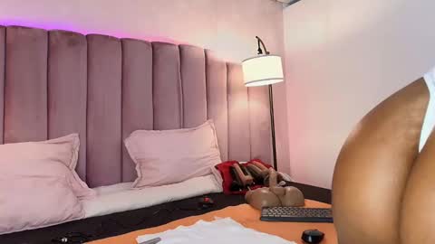  Hally Bans  online show from 02-05-25, 06:59