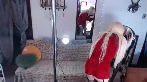 Snapshot of halovalentine chatting on 02-22-26, 04:16 halovalentine online show from 02-22-26, 04:16